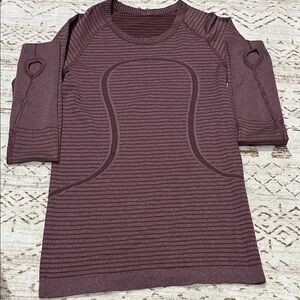 Swiftly Long Sleeve Top in Burgundy